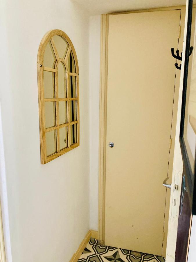 Une Maison De Famille Oloron-Sainte-Marie Bagian luar foto